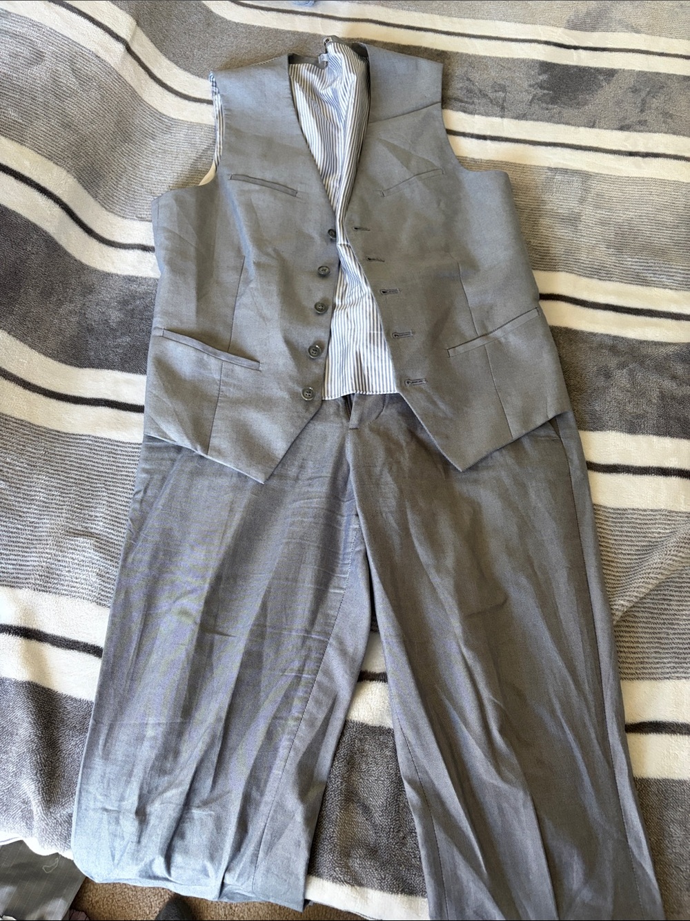 Express Men's Gray Two-Piece Vest and Trousers Set
